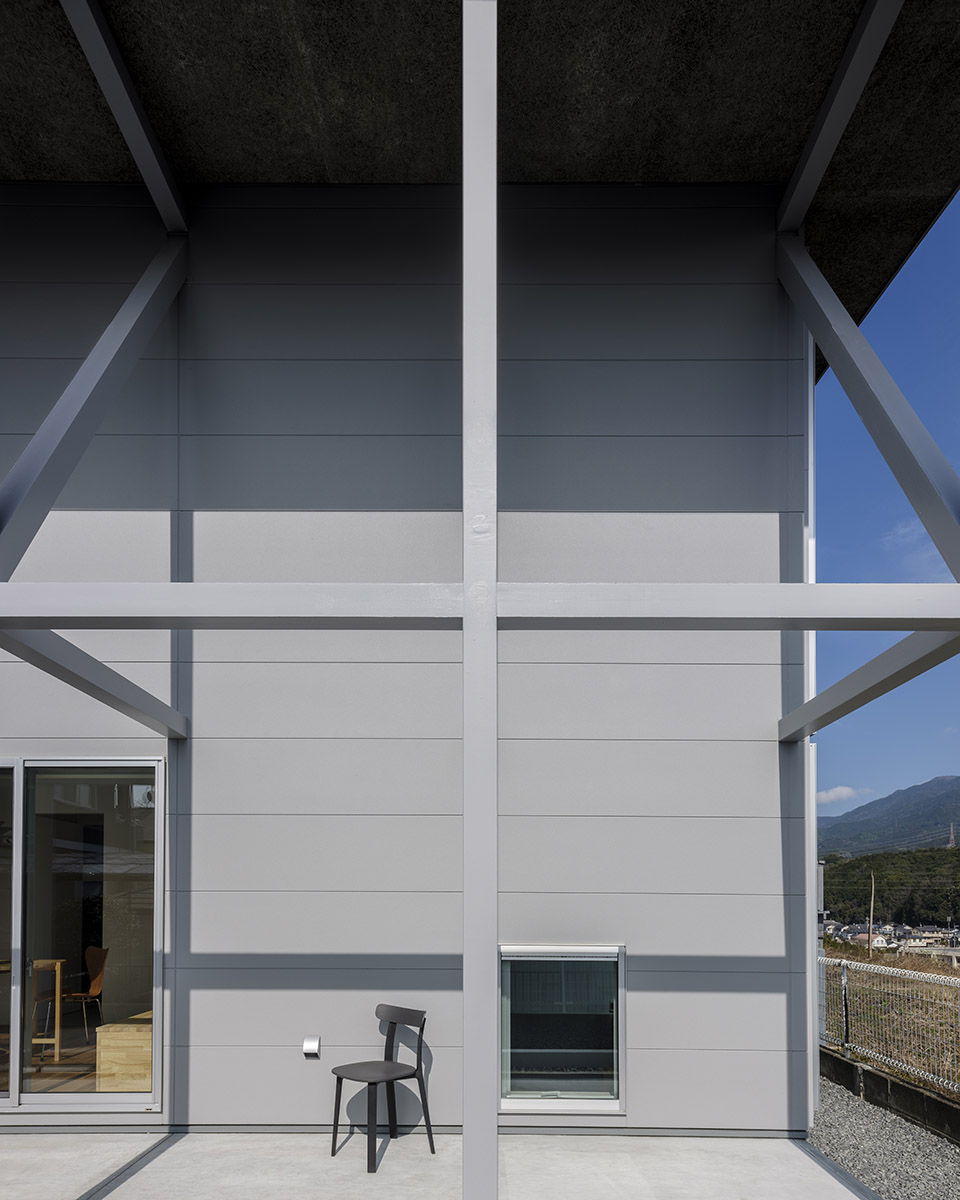 frame and window by shinji nakano architects