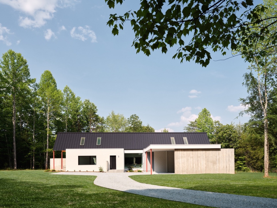 The Dogtrot House by Studio Becker Xu