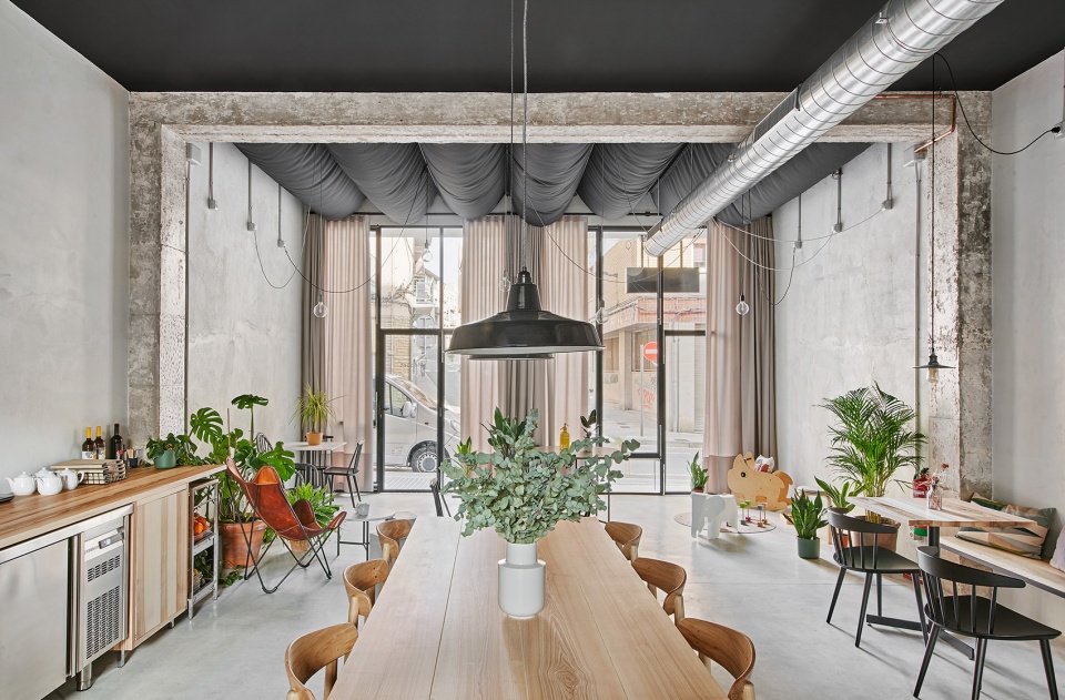 cafe roquet by nua arquitectures
