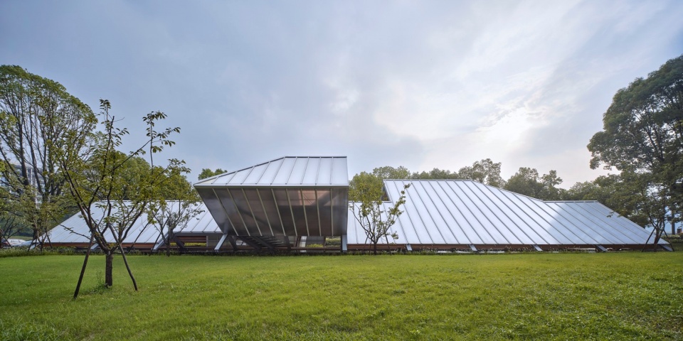 hangzhou riverfront public space the yinxing station the daqiao station by original design studio