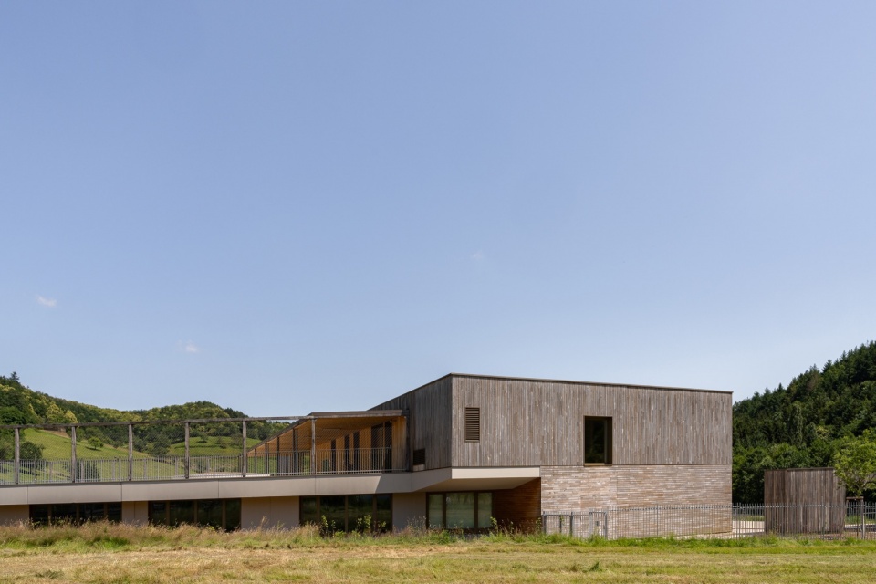School of Honcourt f f architectes
