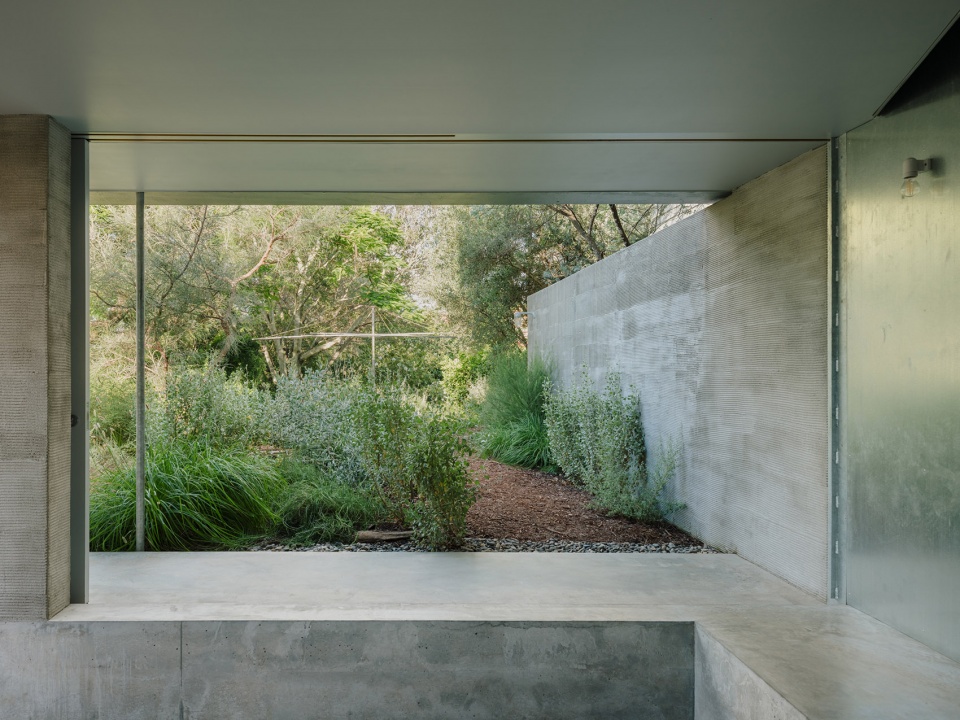 red hill house studio by zuzananicholas
