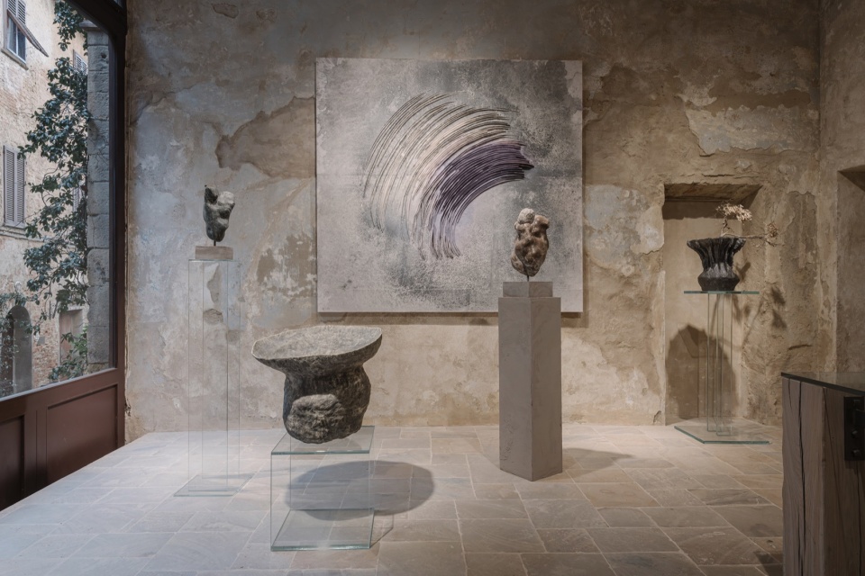 KALPA GALLERIES INTERIORS PHOTO BY DANIEL CIVETTA