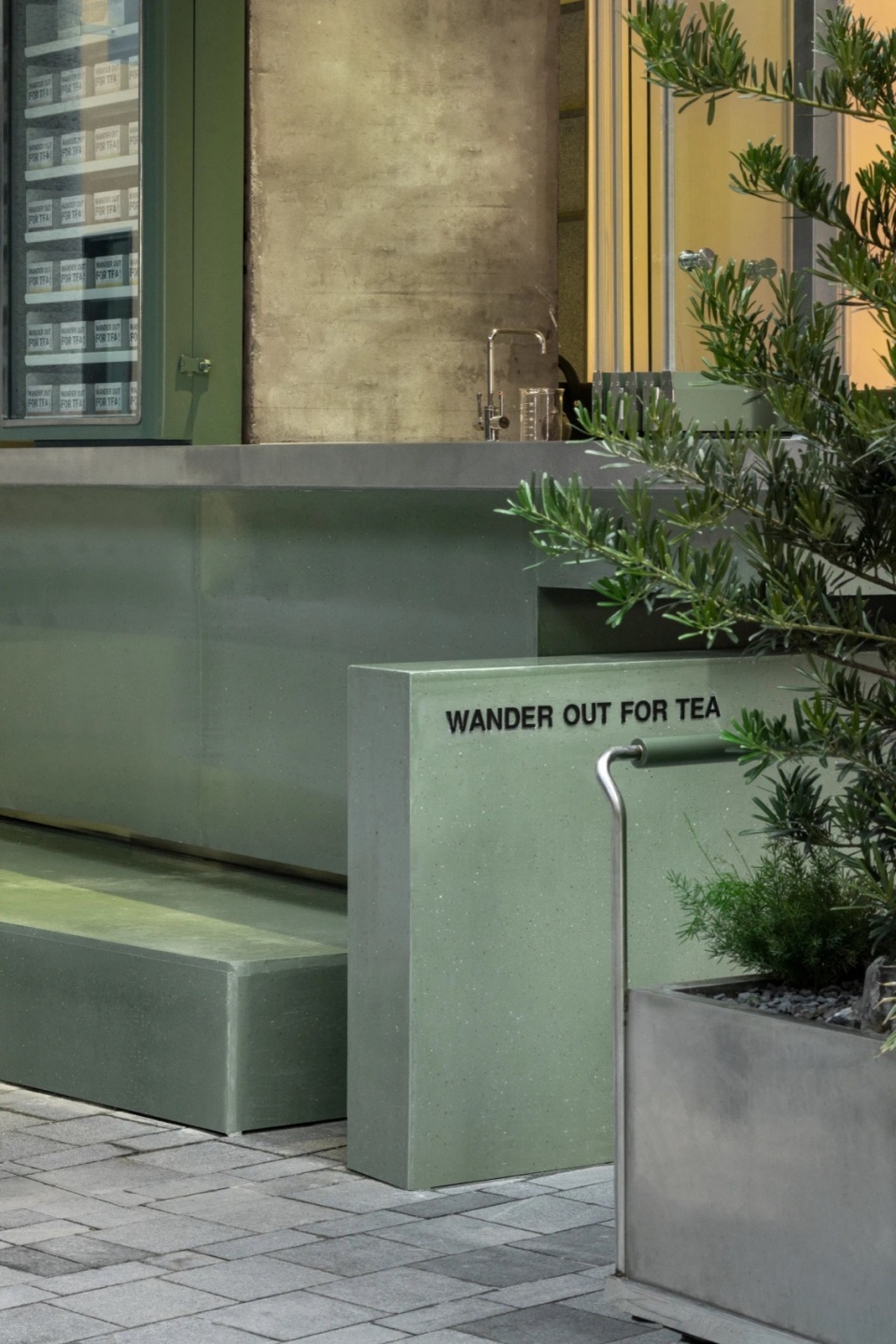 wander out by informal design