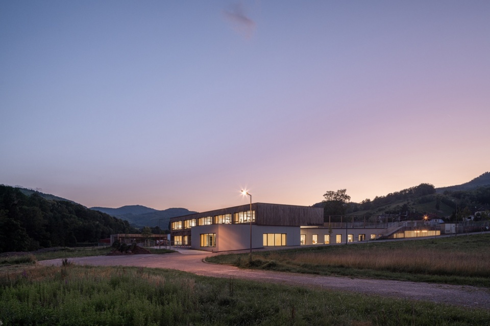 School of Honcourt f f architectes