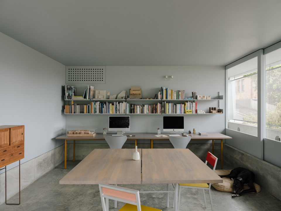red hill house studio by zuzananicholas