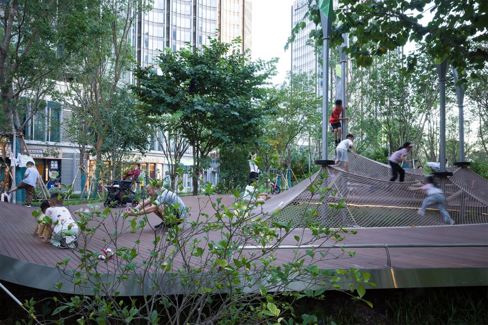 the urban carpet by atelier scale