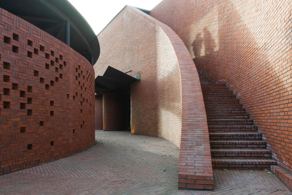 Yunzhai Community Center China by SUP Atelier of THAD