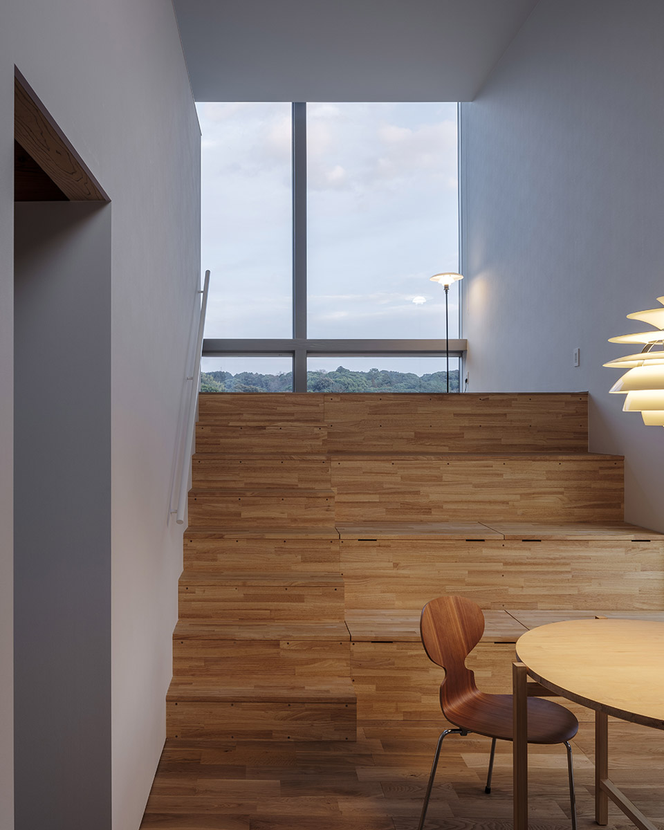 frame and window by shinji nakano architects