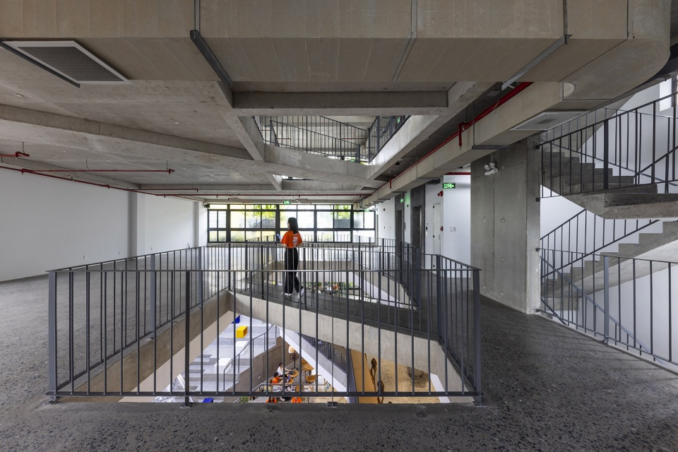 4b tower by ho khue architects