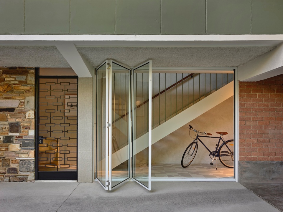 connected house by albert mo architects