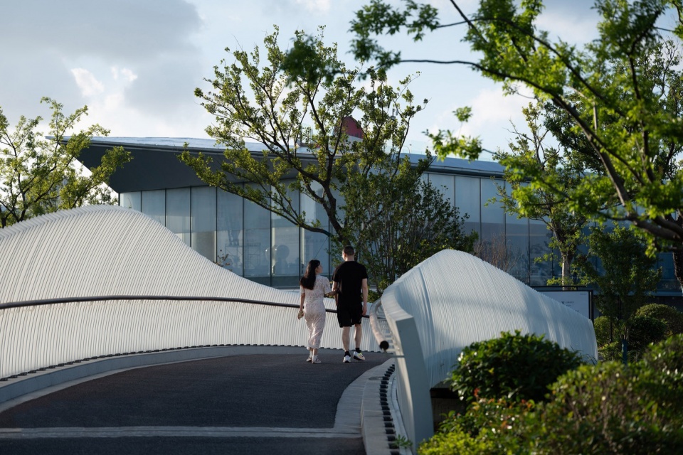 changshu qin lake park by ged
