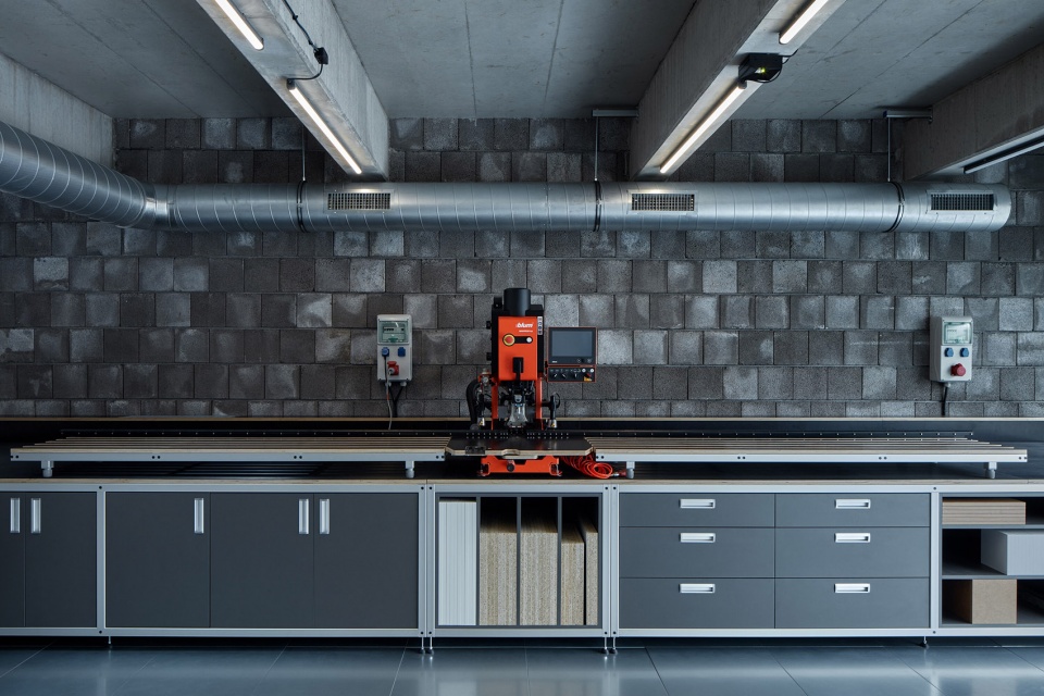 blum headquarters by qarta architektura