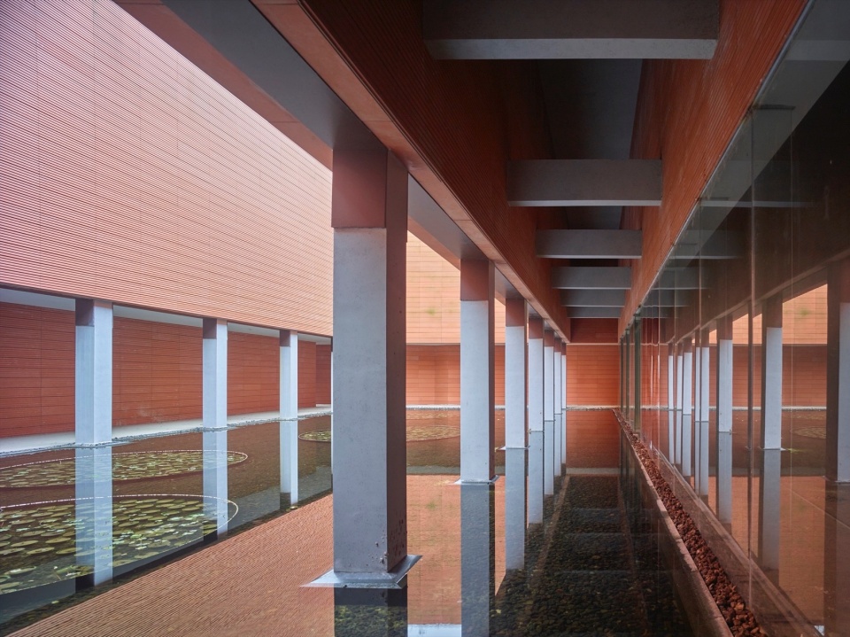 RSC Building in Hainan by SUP Atelier of THAD Beijing Tsinghua Tongheng Urban Planning Design Institute