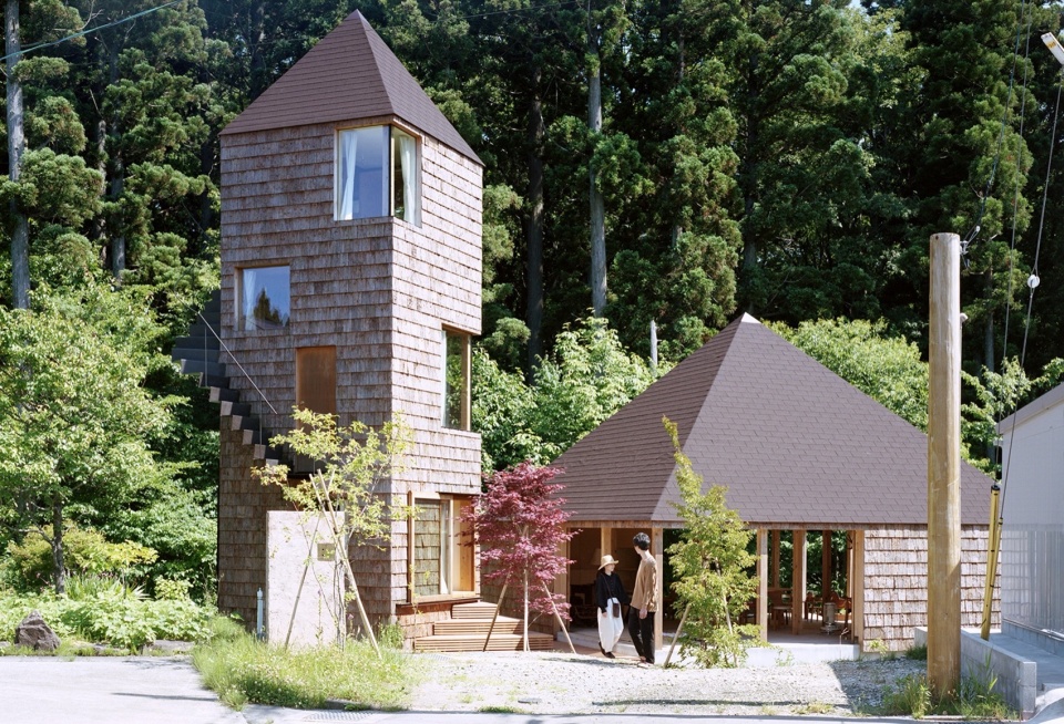 DoubleHouse W