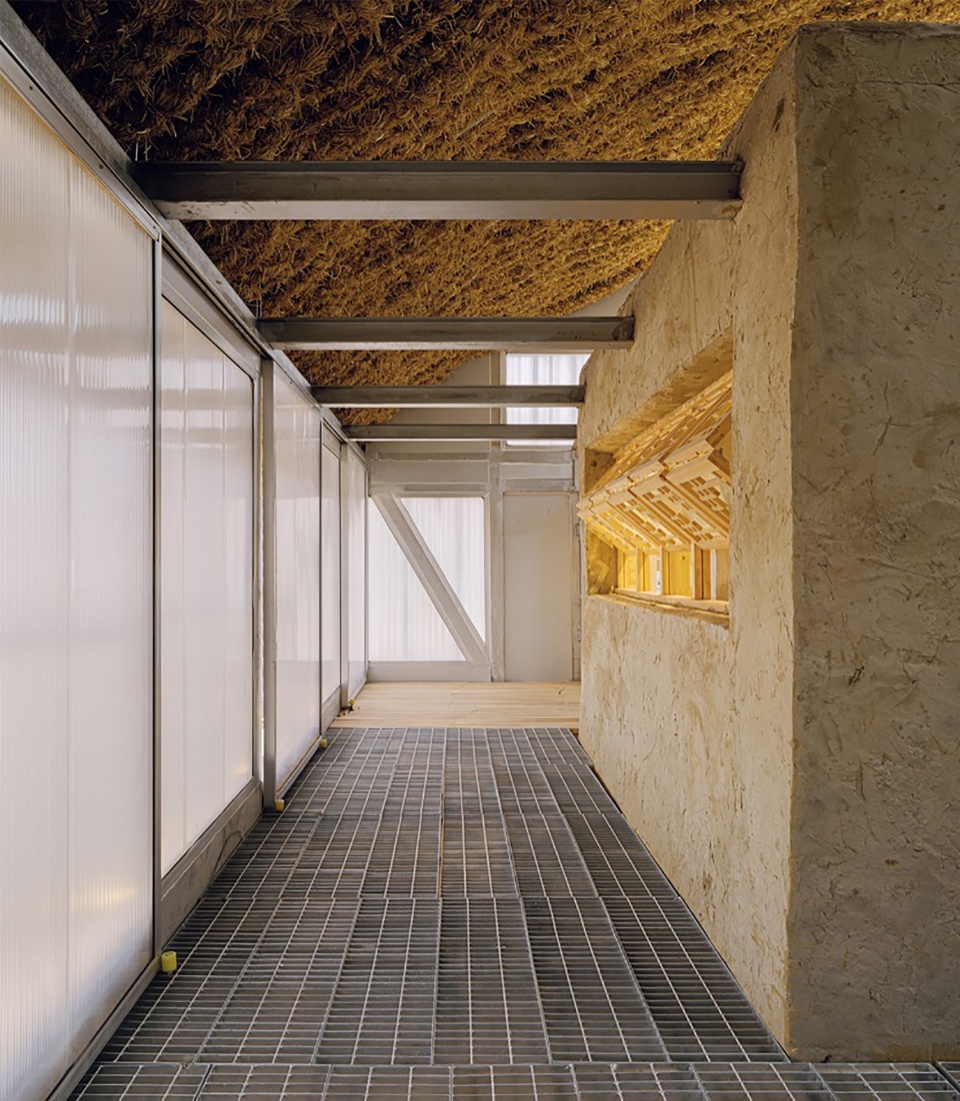 The Home in the Badain Jaran Desert by Department of Architecture School of Architecture and Urban Planning Nanjing University xwn