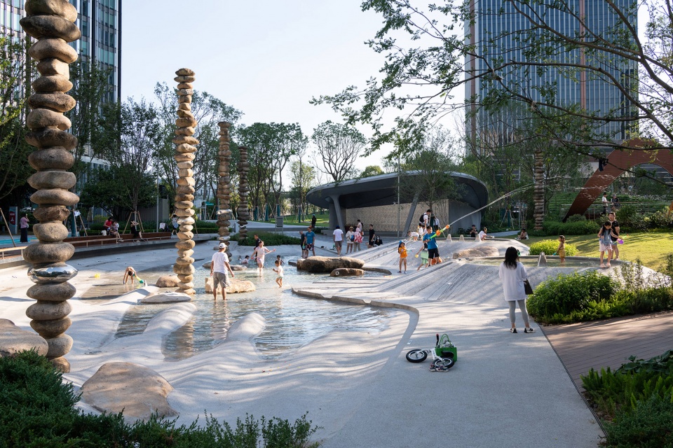 the urban carpet by atelier scale