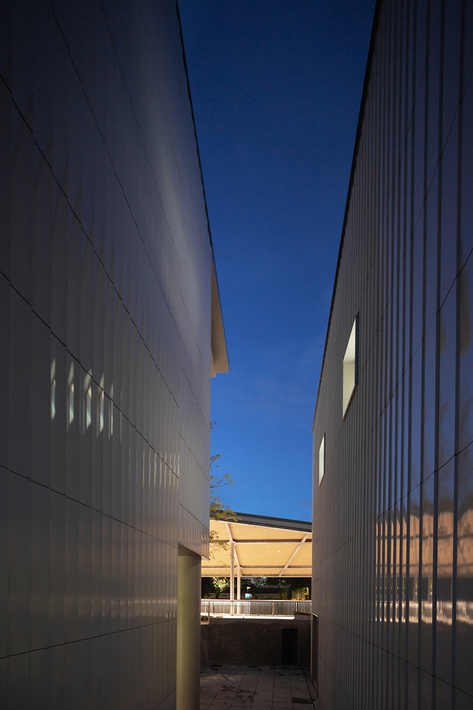 longgang river blueway pavilion by atelier liu yuyang