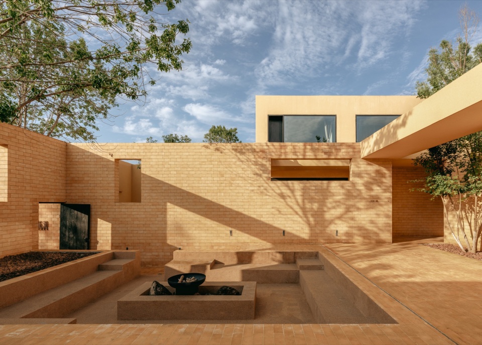 ARVO 16 30 Hotel by DL Atelier