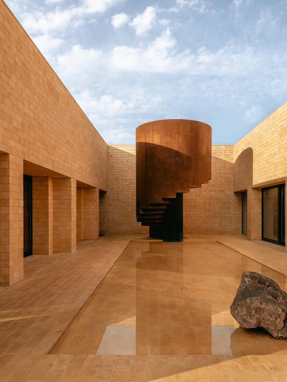 ARVO 16 30 Hotel by DL Atelier
