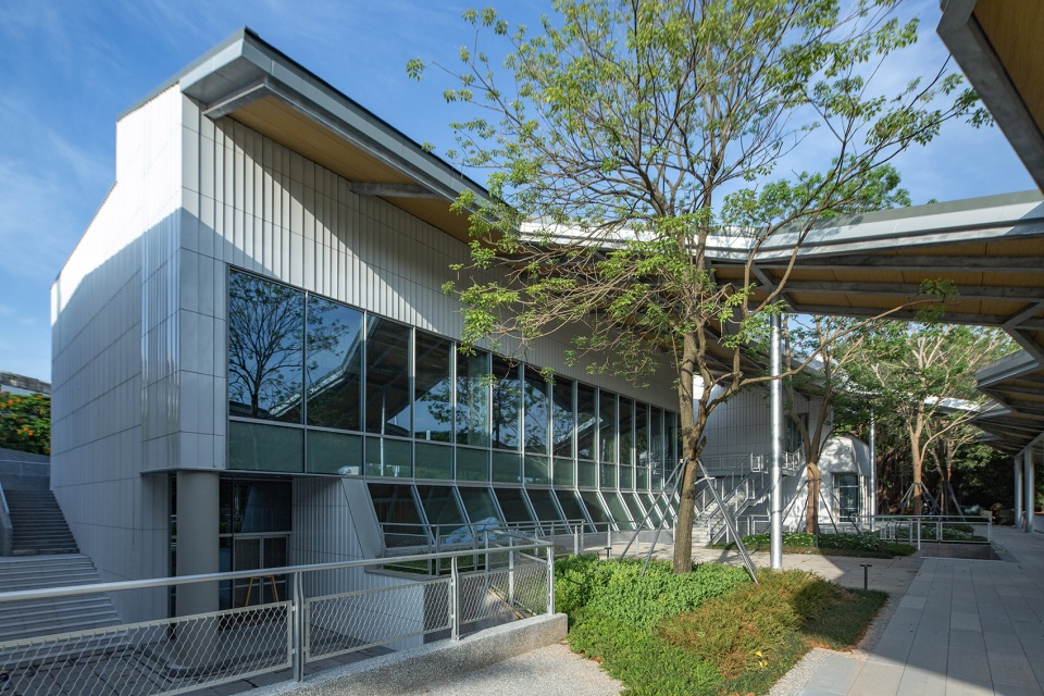 longgang river blueway pavilion by atelier liu yuyang