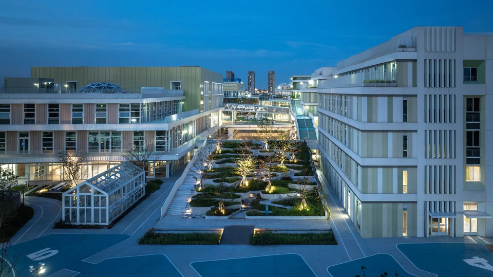 jiading new city of shanghai experimental school by da