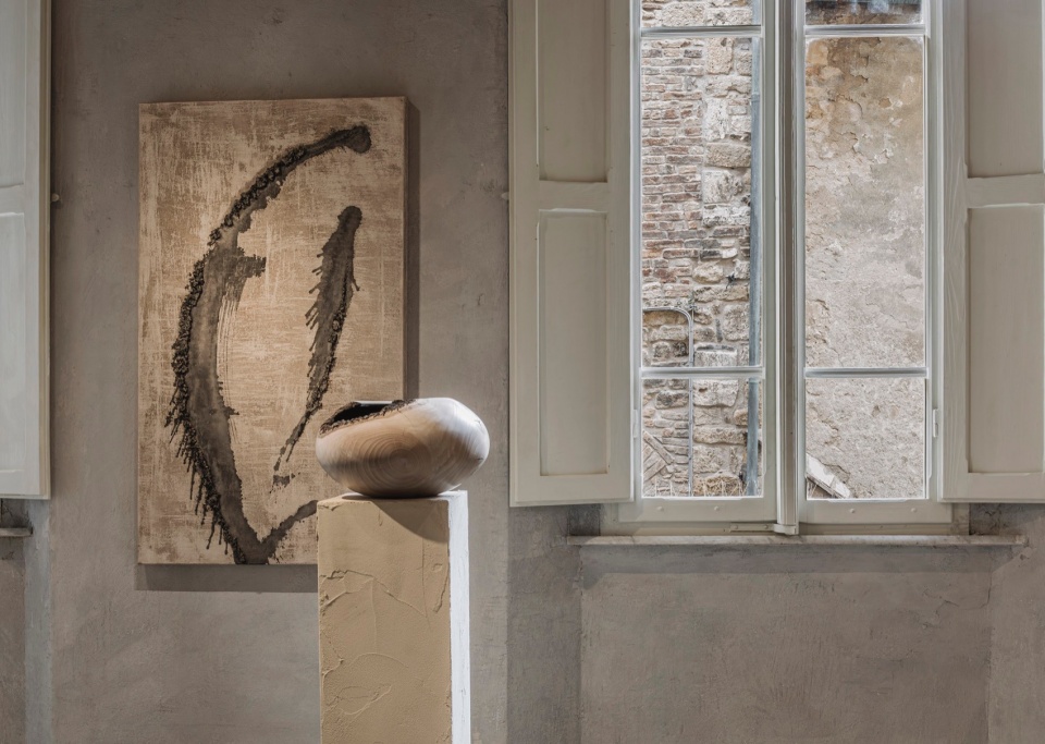 KALPA GALLERIES INTERIORS PHOTO BY DANIEL CIVETTA