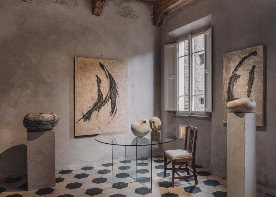 KALPA GALLERIES INTERIORS PHOTO BY DANIEL CIVETTA