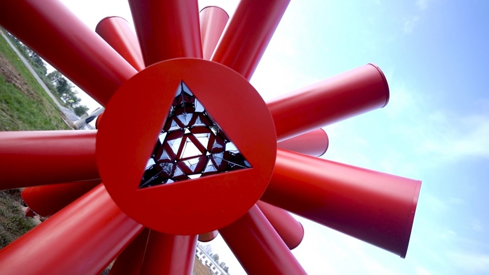 Looking into Starburst ©Guanzhong Mangba Arts Festival