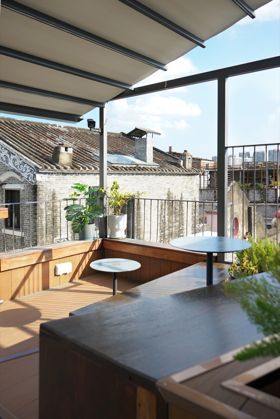 阶梯座位与外部风景 Terraced seating with external scenery ©URBAN NoMAD 2