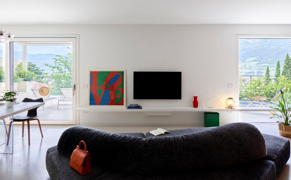 GC apartment by Burnazzi Feltrin Architetti