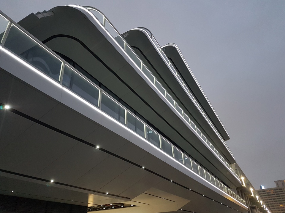 hong kongs new ocean terminal extension by foster partners
