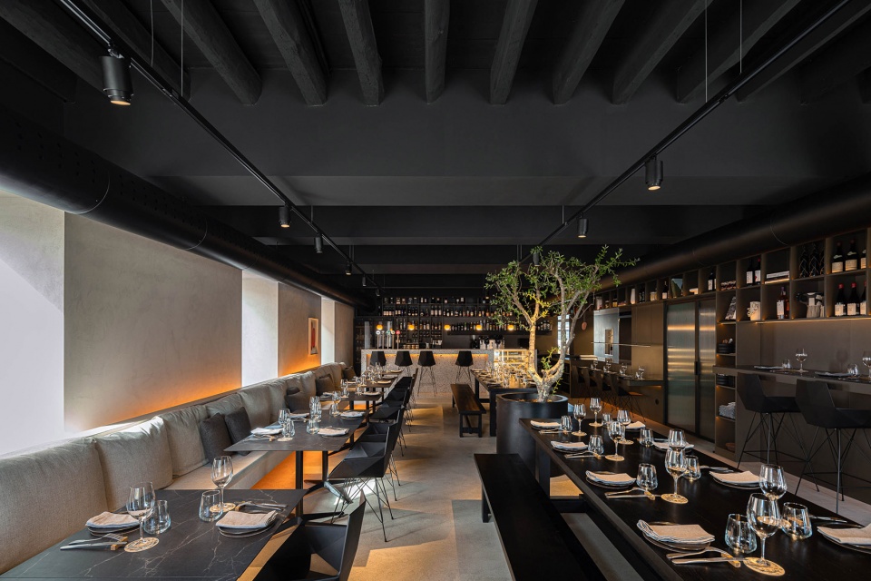 mercantel restaurant by paulo martins arquitectura design