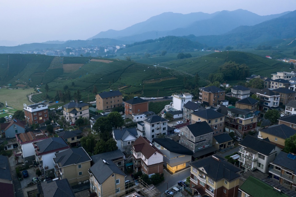 senior home in hejia village by youmu architects