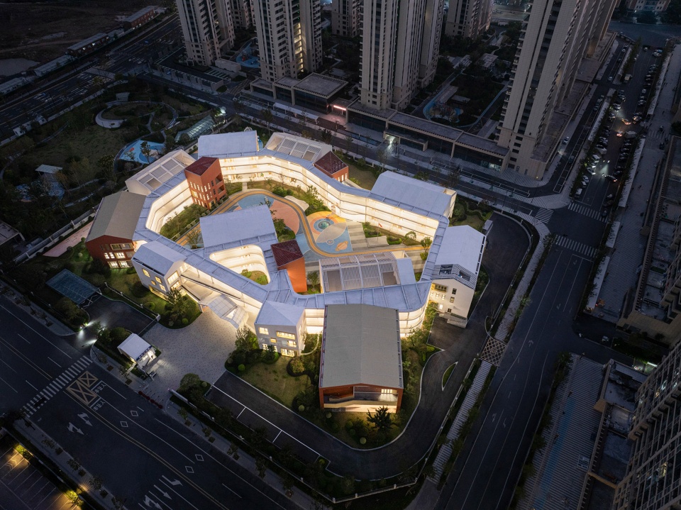 yiwu zongze class 36 kindergarten designed by 9m design