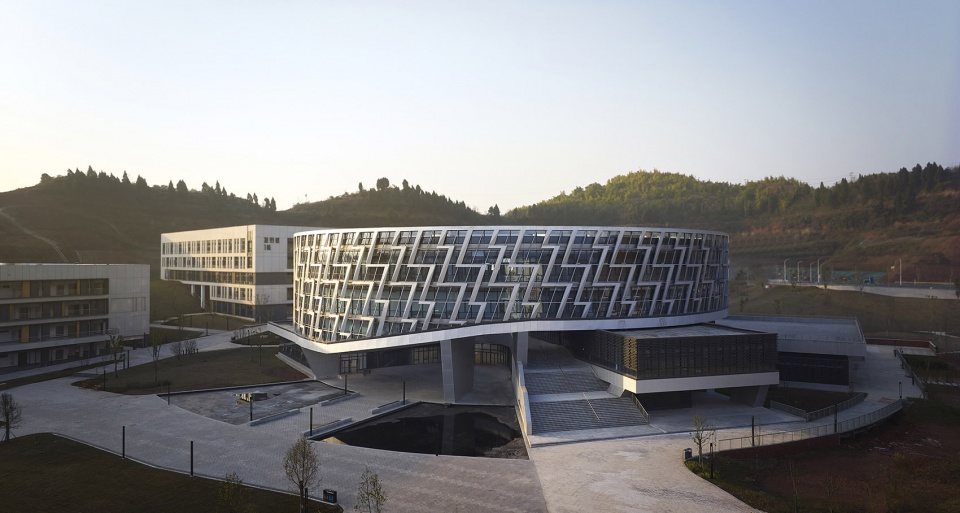 library of chongqing electric power college by guzhihongstudio