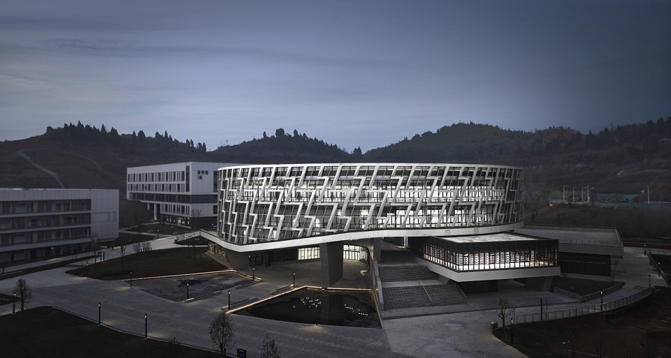 library of chongqing electric power college by guzhihongstudio