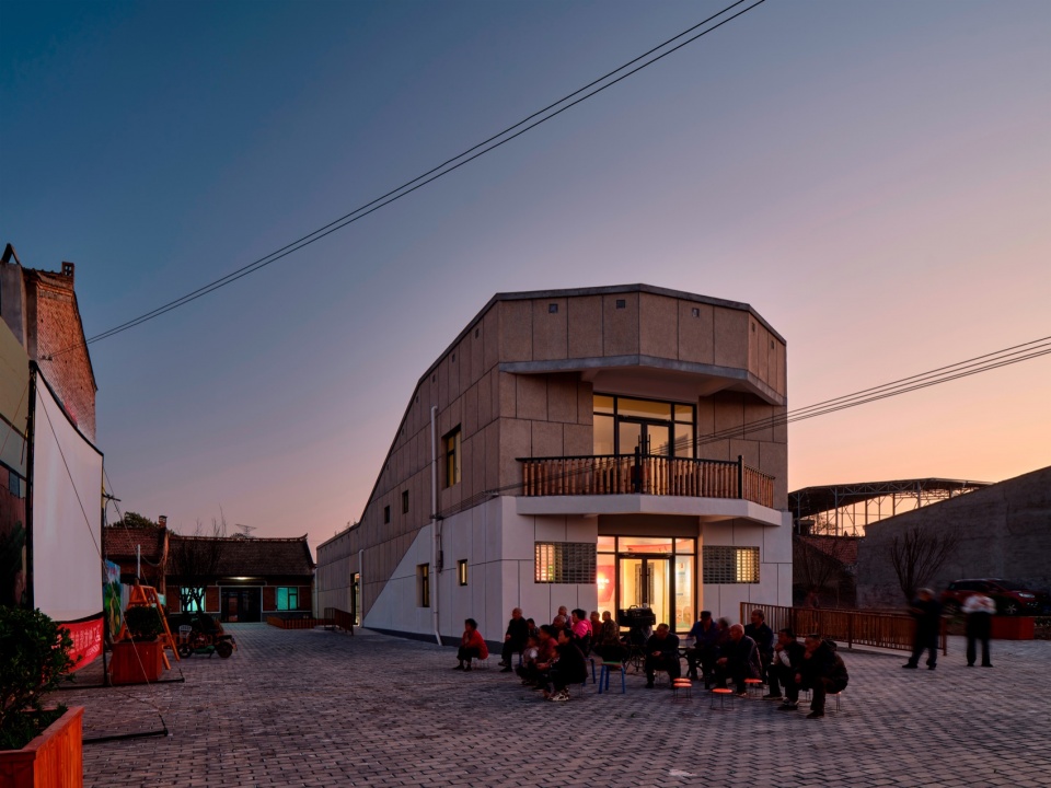 weinan qiaoma village cultural center by xjdsjy