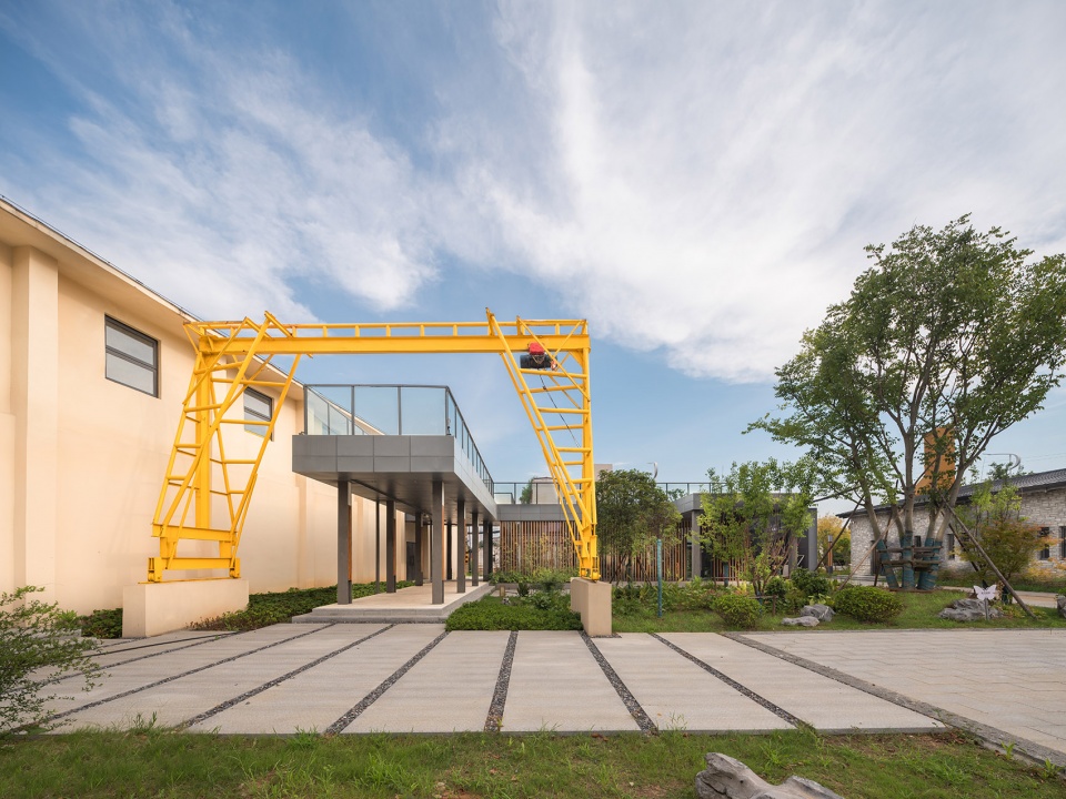 wuhan maomiao ji service center by adap