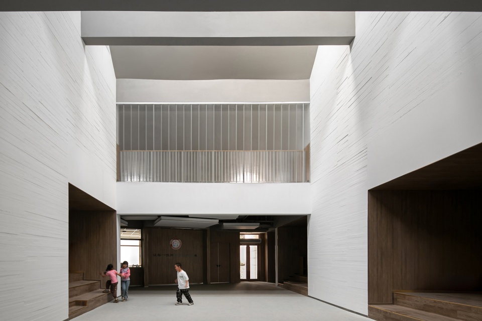 emergency disaster relief school by biad