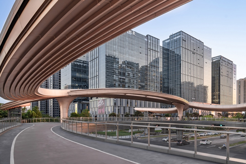the pedestrian bridge of binkang road and jucai road by chinacuc