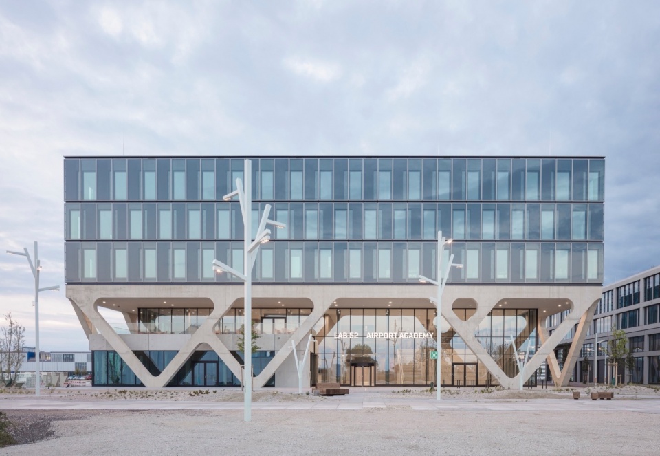 LAB 52 AirportAcademy LabCampus Munich Airport by Auer Weber