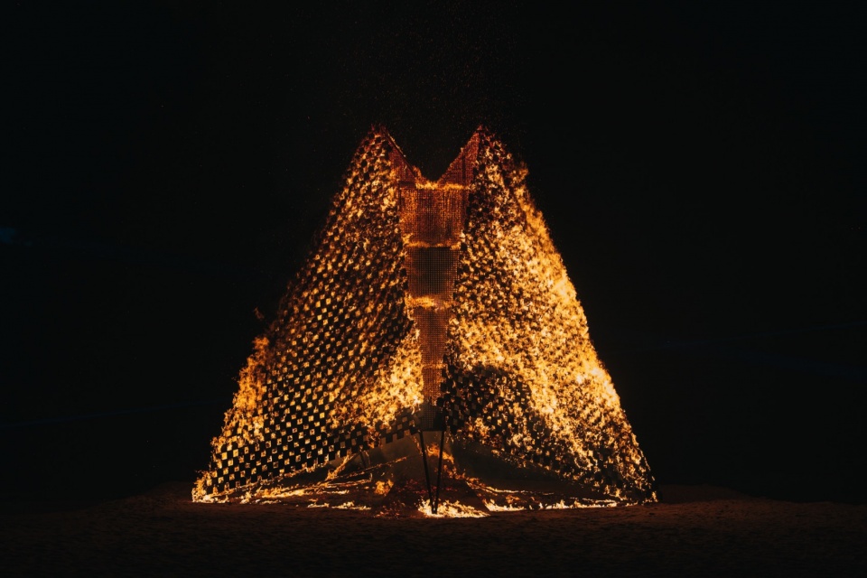 fire wings seaside bonfire at the 2024 aranya theater festival by atelier heimat