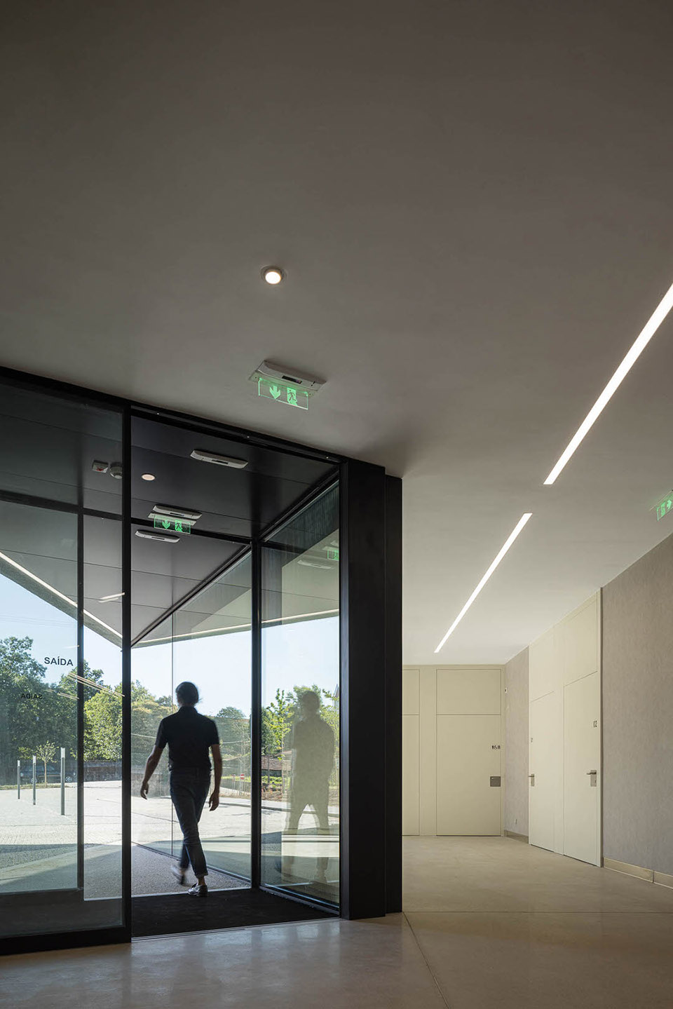 health center of moreira de conegos by studiocan
