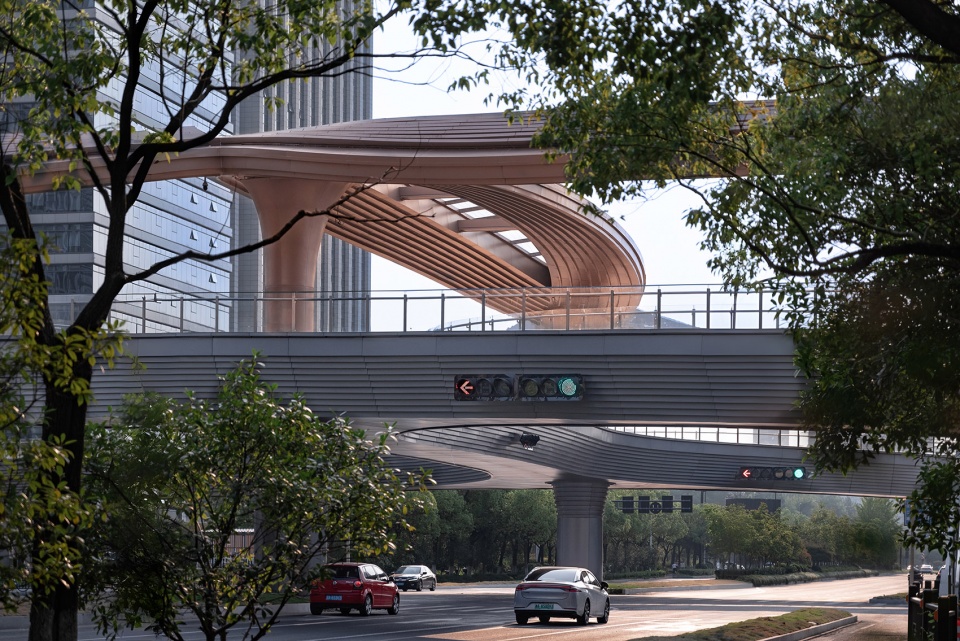the pedestrian bridge of binkang road and jucai road by chinacuc