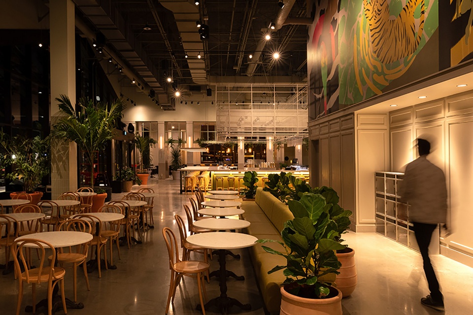 Le Fou Fou Restaurant