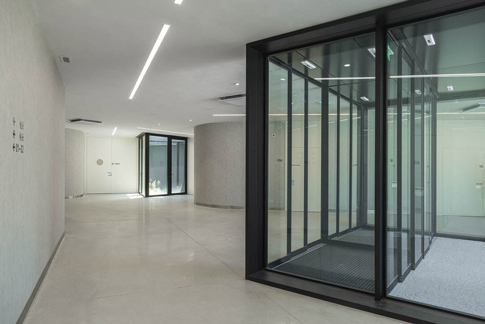 health center of moreira de conegos by studiocan