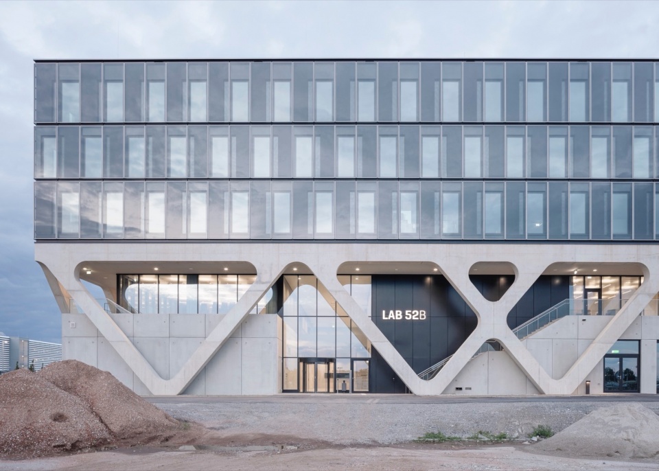 LAB 52 AirportAcademy LabCampus Munich Airport by Auer Weber