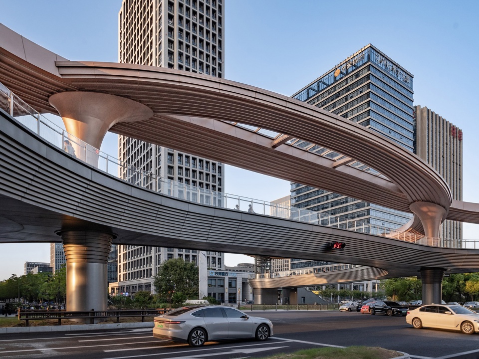 the pedestrian bridge of binkang road and jucai road by chinacuc