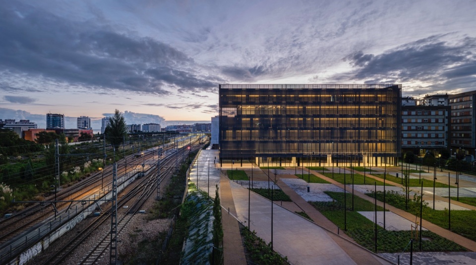 希洪警察局,西班牙 / ssarq